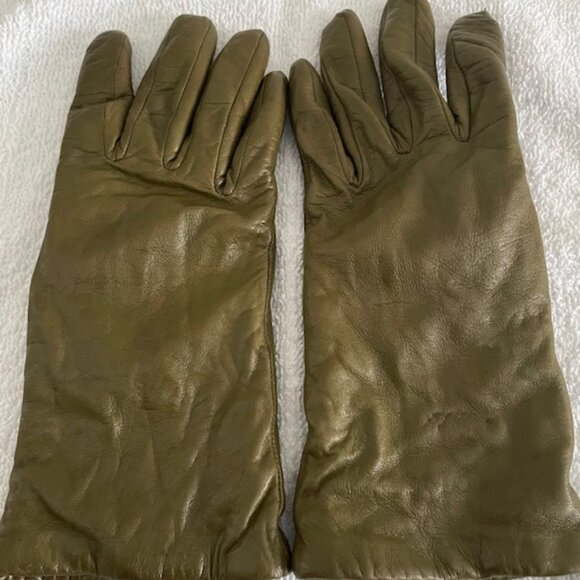 Genuine leather cashmere lined gloves from Nordstrom - Picture 2 of 3